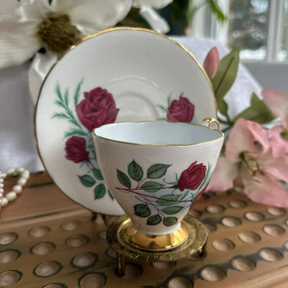 Delphine Bone China Tea Cup & Saucer Set With Red Rose Design Made In England - Picture 5 of 15
